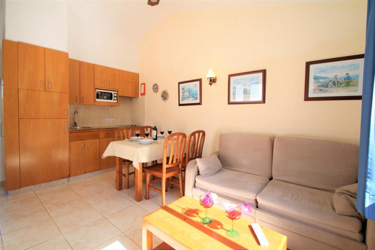 Apartaments Talayot Cala'N Blanes  Bagian luar foto