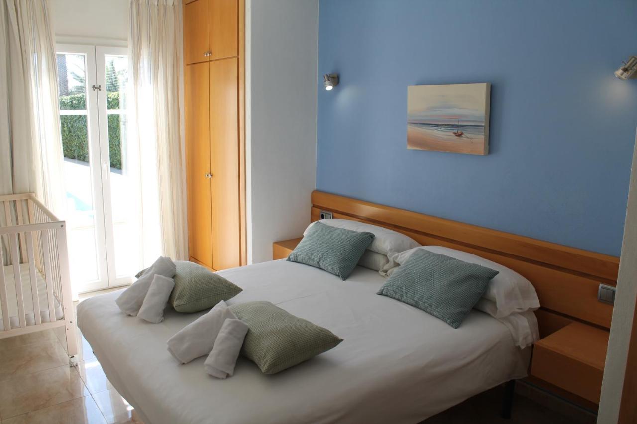 Apartaments Talayot Cala'N Blanes  Bagian luar foto