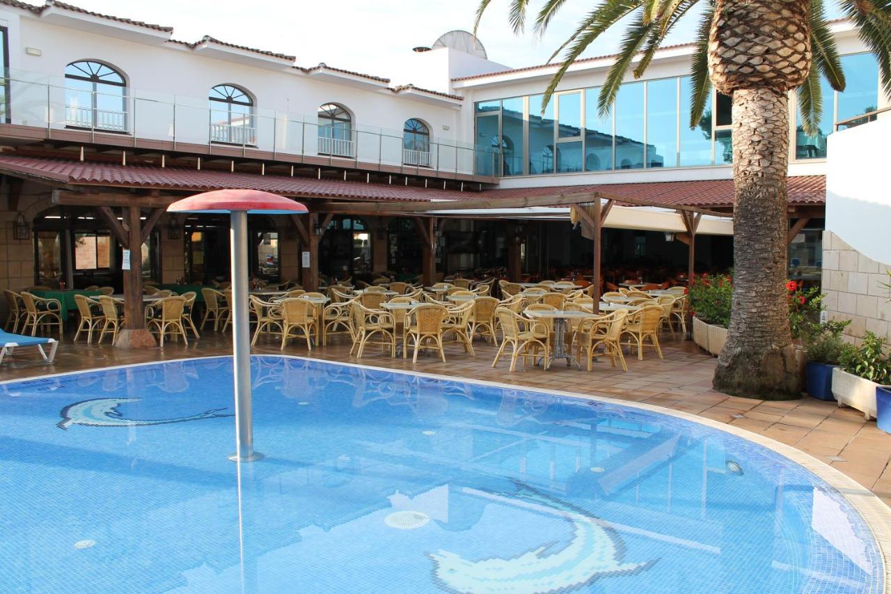 Apartaments Talayot Cala'N Blanes  Bagian luar foto